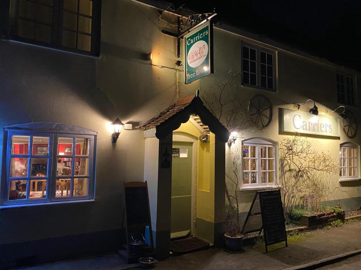 Отель The Carriers Arms Codford St Mary Экстерьер фото